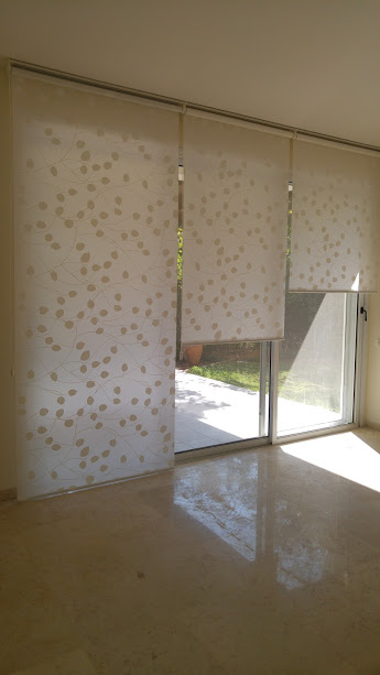 וילון גלילה עם דוגמא